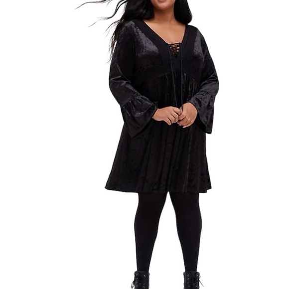 Torrid Plus Size 4 Black Lace Up Tassel Velvet Bell Sleeve Dress NWT - Picture 2 of 12